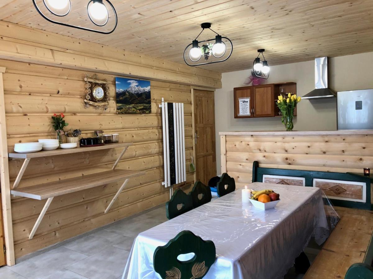 Domek Koniec Swiata Dzianisz Buitenkant foto
