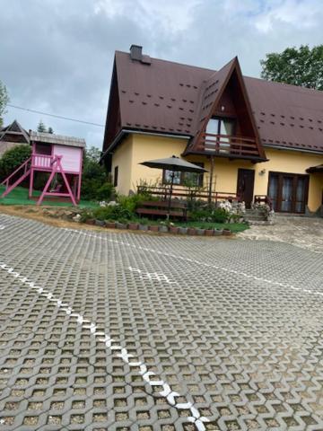 Domek Koniec Swiata Dzianisz Buitenkant foto