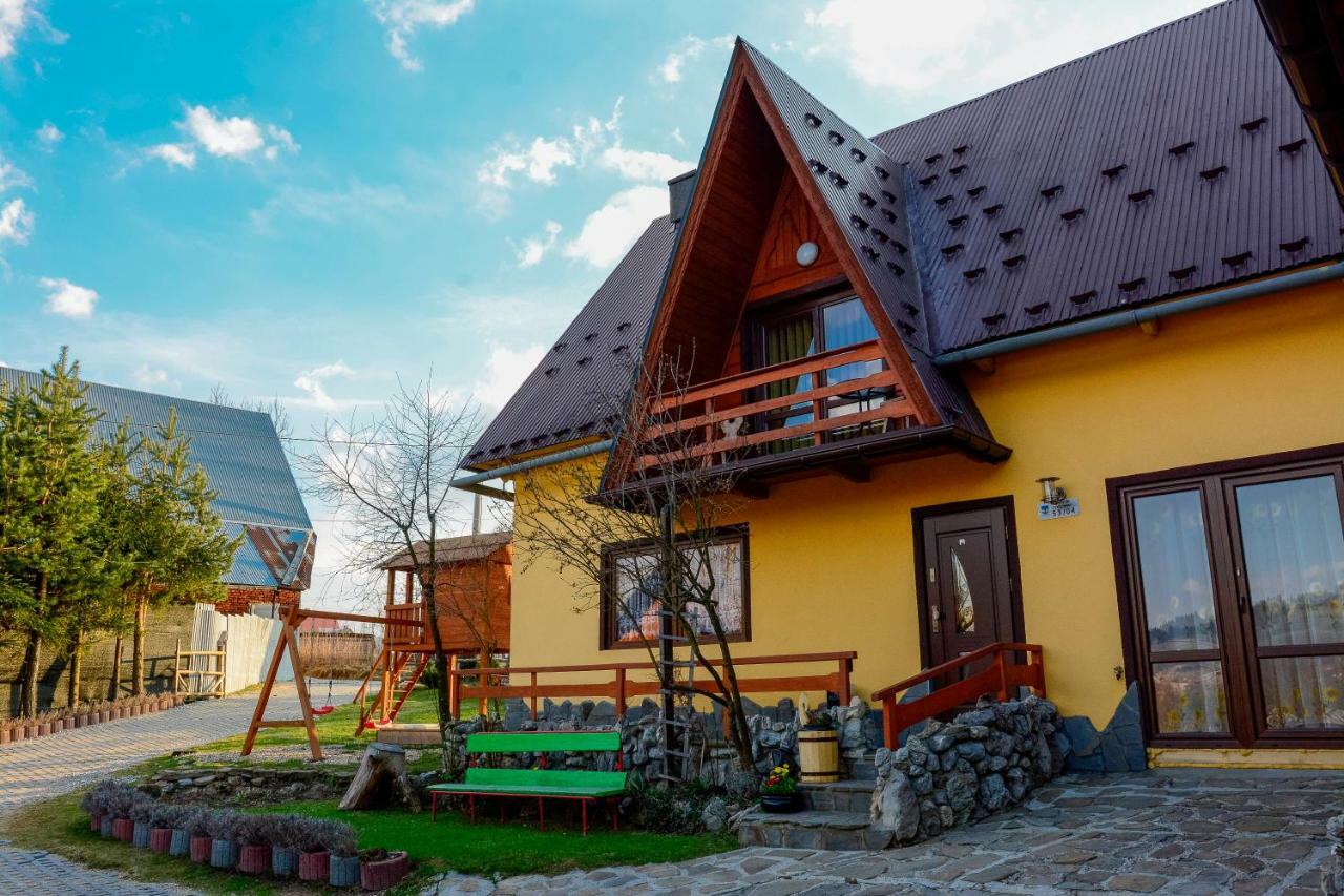 Domek Koniec Swiata Dzianisz Buitenkant foto
